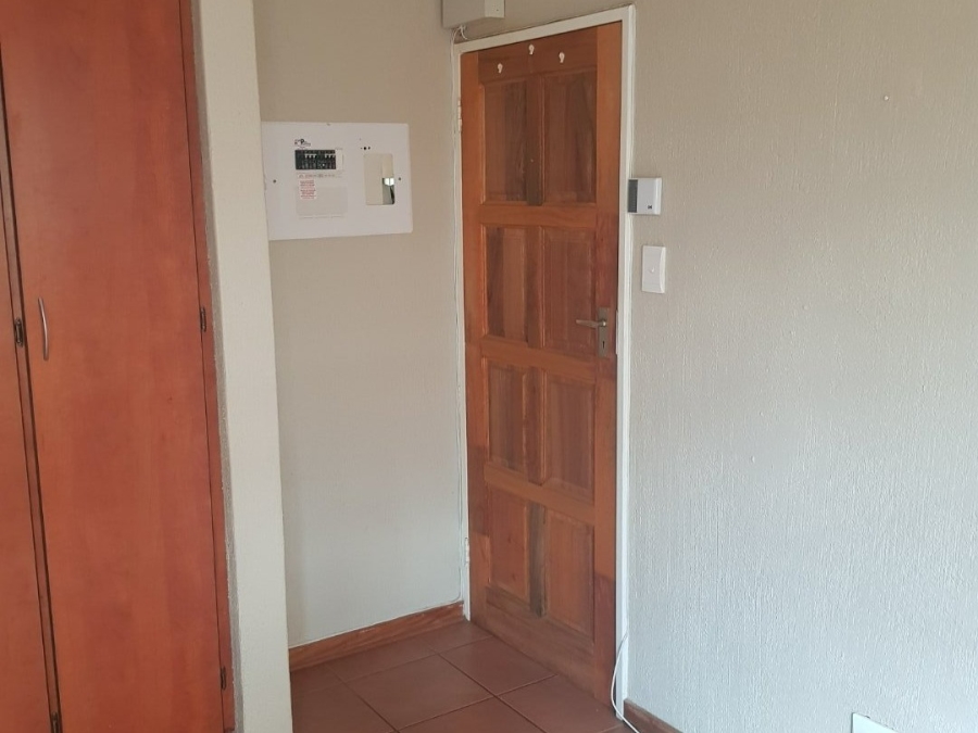 To Let 1 Bedroom Property for Rent in Die Bult North West